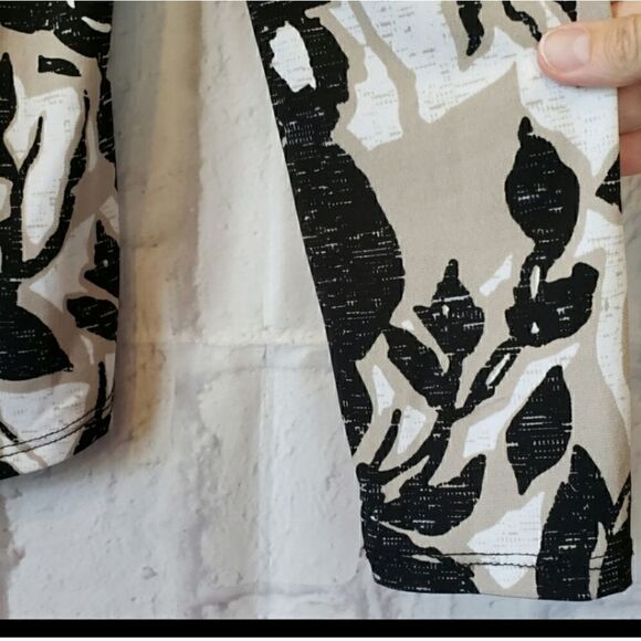 DANA BUCHMAN Floral Button-down Blouse Small - Picture 5 of 7